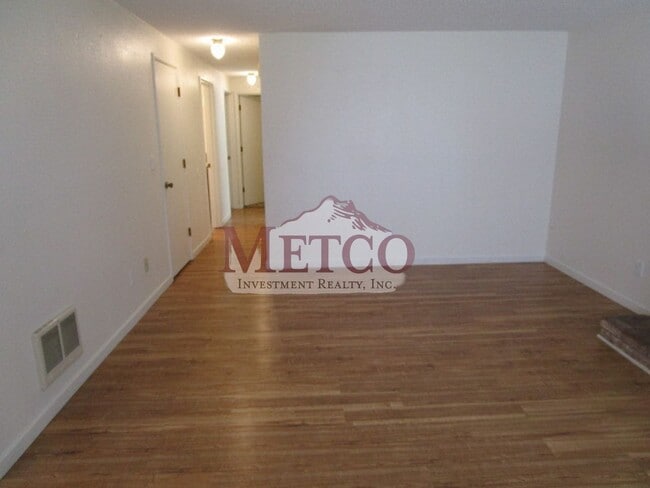 Photo - 06804 Unidad A