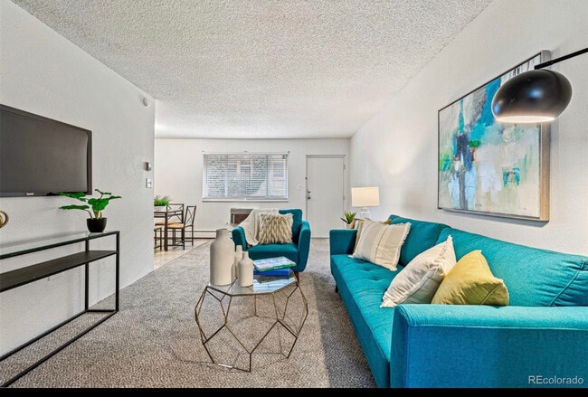 Building Photo - 1045 N Pennsylvania St Unit 303 Rental