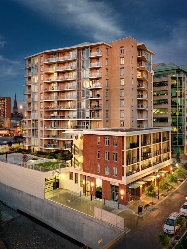 780 Fisgard St - Hudson Mews