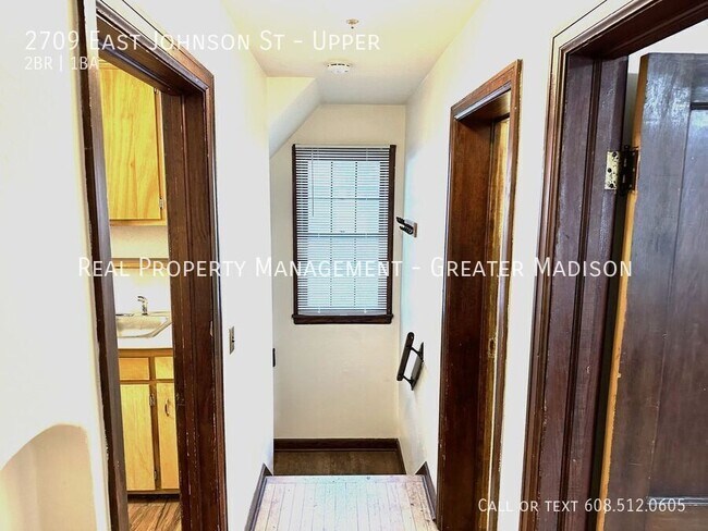 Photo - 2709 E Johnson St Unit Upper