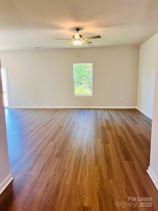 Photo - 2020 Transatlantic Ave