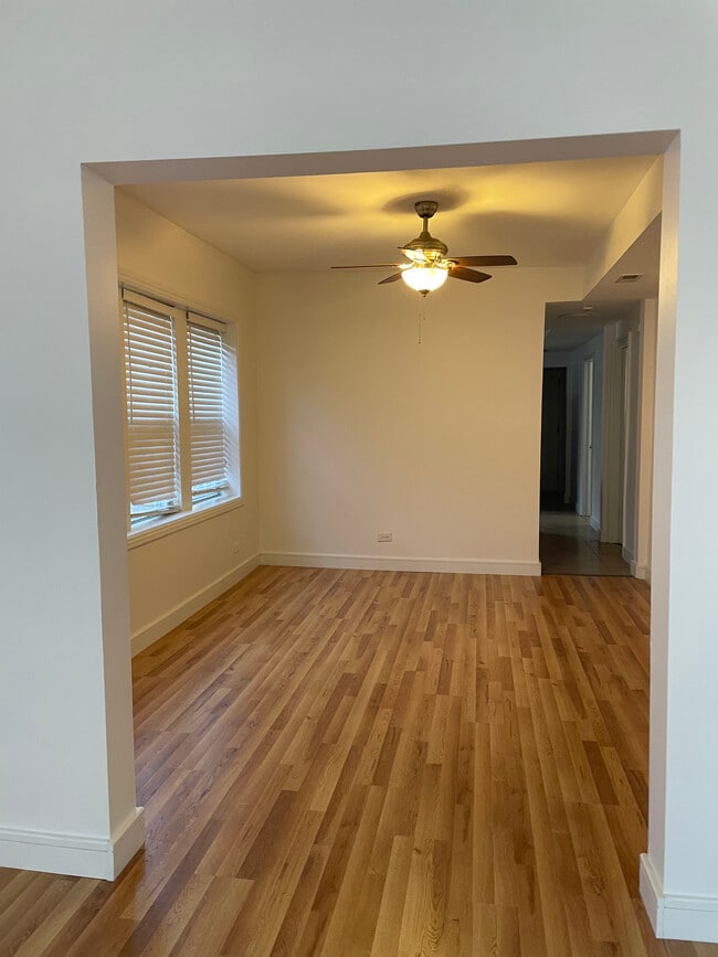 Photo - 5055 W Montana St Unidad 2