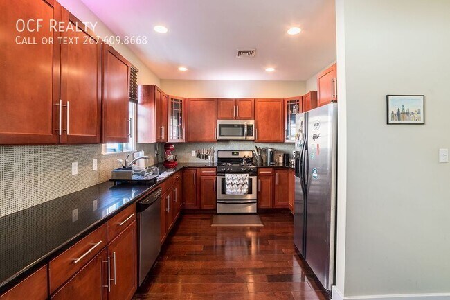 Photo - 2609 Webster St