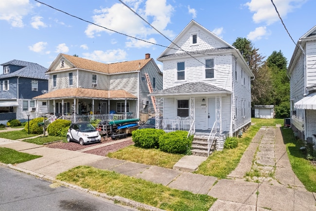 Photo - 509 Miller St