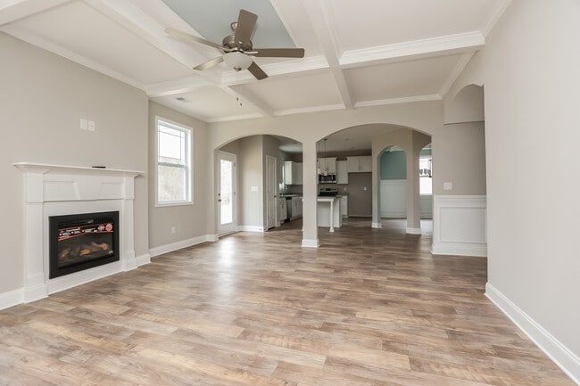 Photo - 1192 Black Oak Cir