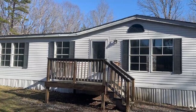 Building Photo - Spacious doublewide in Concord in the Moun... Rental