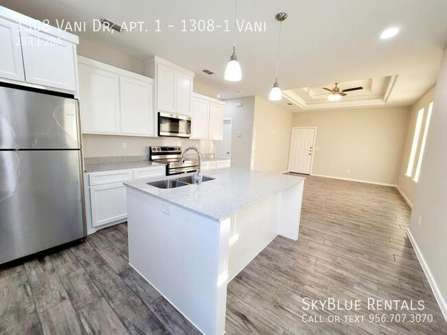 Building Photo - 1308 Vani Dr Unit 1308-1 Vani Rental