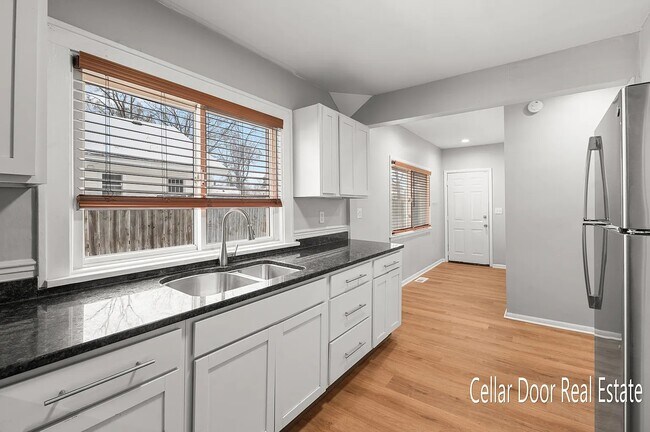 Photo - 2031 Wyoming Ave SW