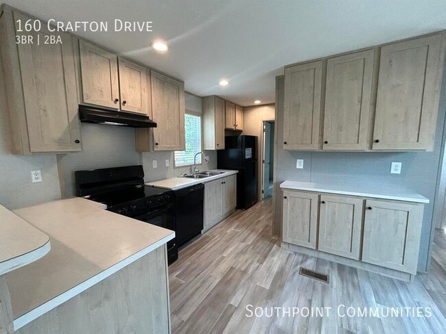 Photo - 160 Crafton Dr