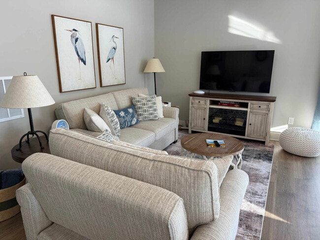 Photo - 304 Ash St Unit SI FL2-ID1583714P