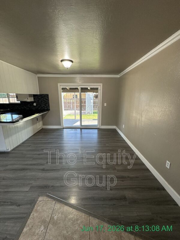 Photo - 2601 S Kloth Dr