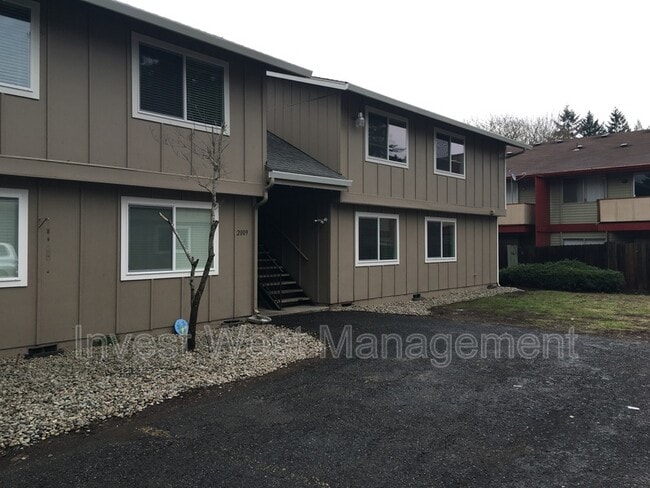 Building Photo - 2009 Norris Rd