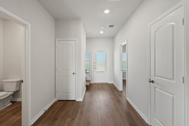 Photo - 956 Camelia Grv Ct