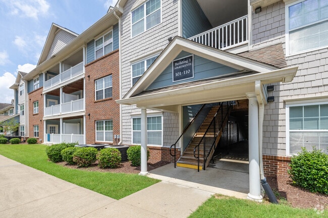 Building Photo - Hanover Ridge Apartments