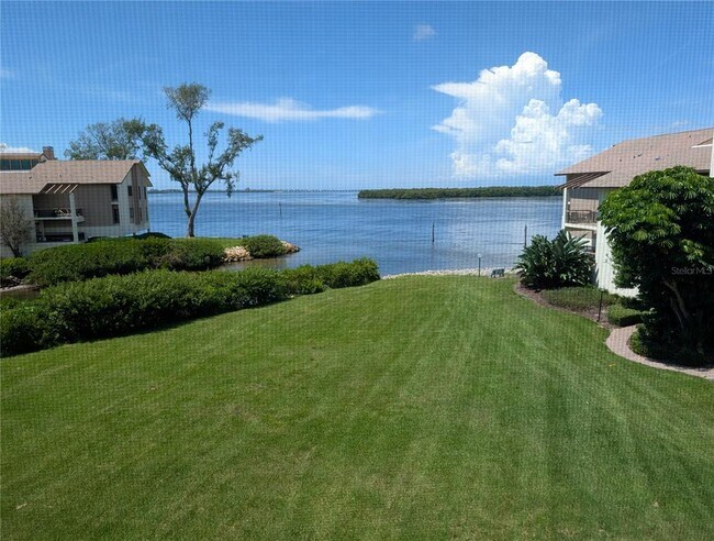 3850 Mariners Walk Unit 723