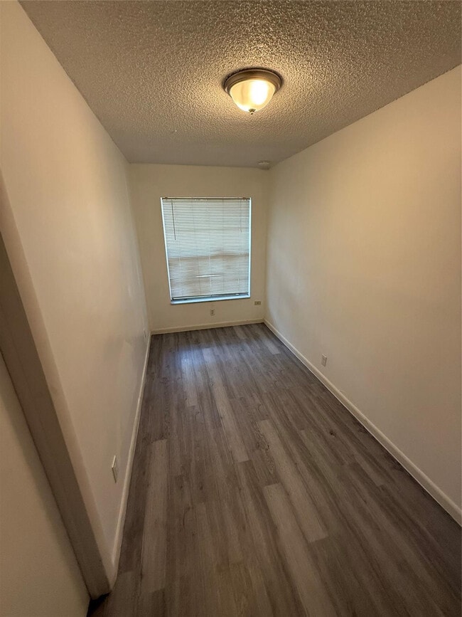 Photo - 6840 Pembroke Rd Unidad 110