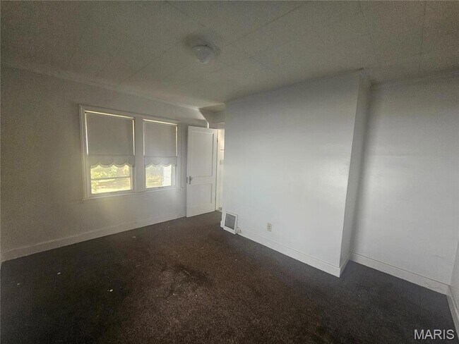 Photo - 8709 Alva Ave