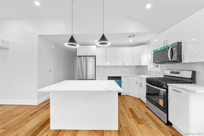 Photo - 245-33 147th Rd Unit 2