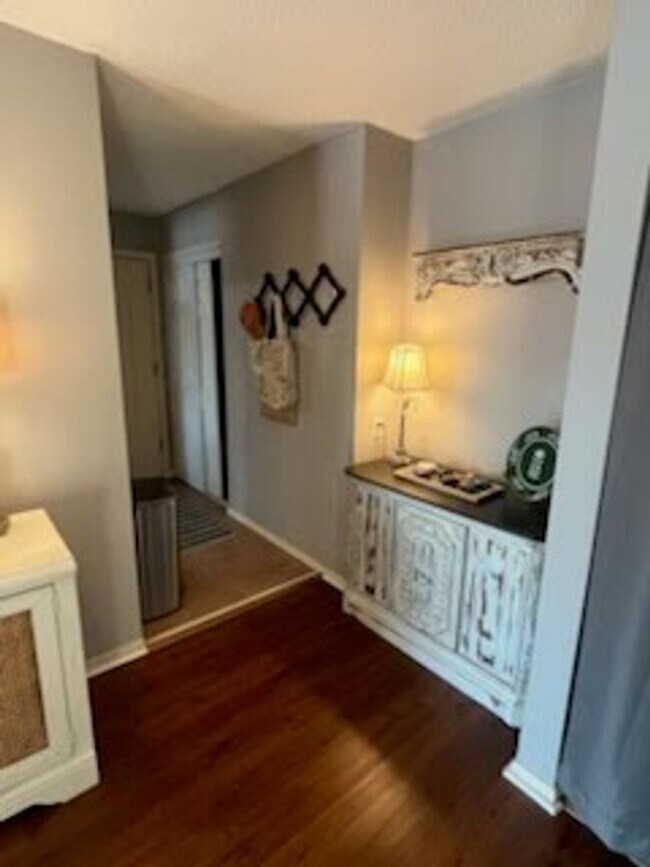 Photo - 1 Bedroom Condo in Hopkins Unit 1006-1