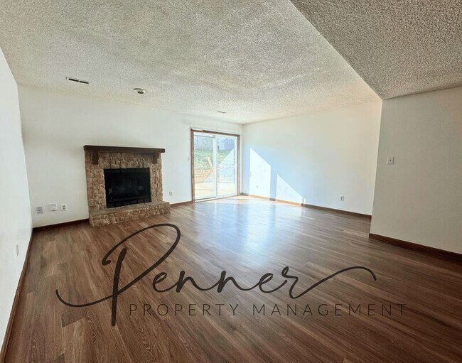 Photo - 18905 Lexington Rd