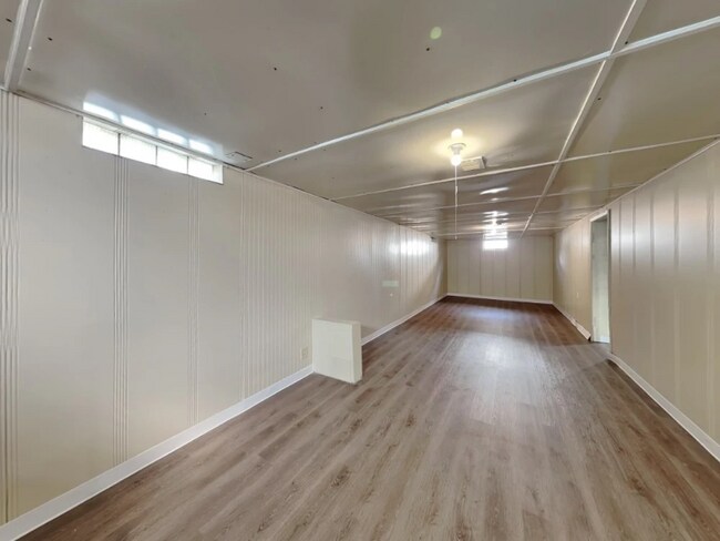 Photo - 1011 64th Ave N