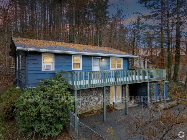 Building Photo - 211 Old Gibbs Rd Rental