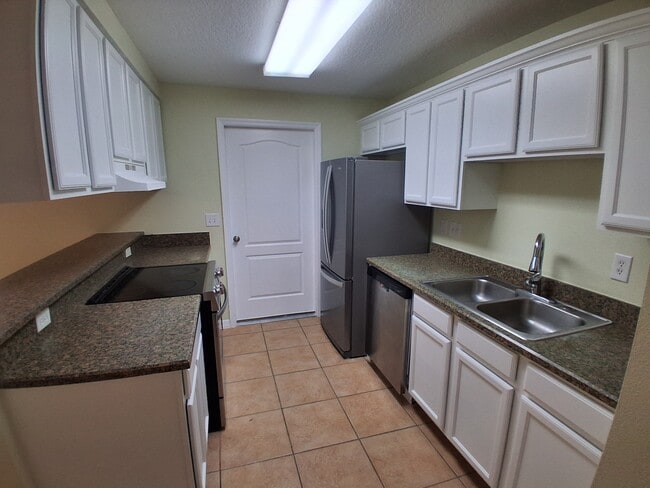 Photo - 1105 Monticello Ln