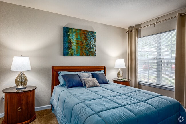 2BR, 2BA - 1,109SF - Primary Bedroom - Hawthorne Groves