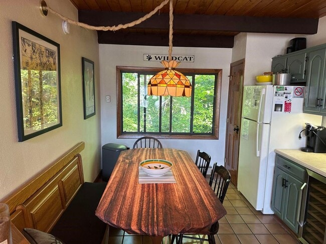 Photo - 44 Linderhof Golf Course Rd Unidad D8