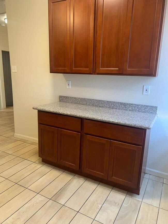 Photo - meh848 Unit 1405A