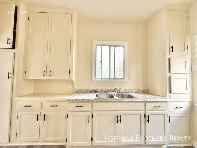 Photo - 2927 West Blvd Unit 1/2