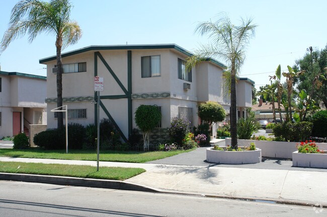 6944 - 6954 Coldwater Canyon Ave - 6944-6954 Coldwater Canyon Ave