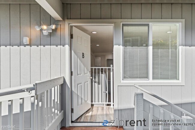 Photo - 2 br, 1 bath 4plex - 10806 Hubbard Way, Sa...