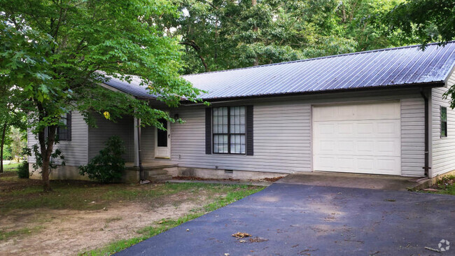 Building Photo - 407 Spruce Loop Rental