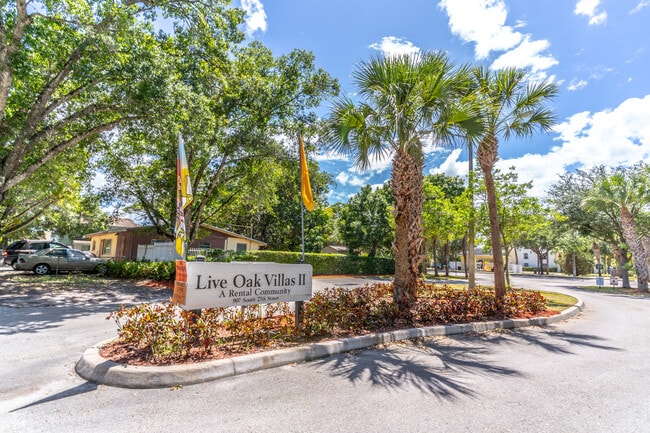 Live Oak Villas