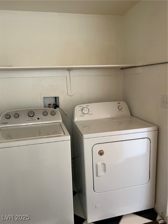 Photo - 212 Silver Castle St