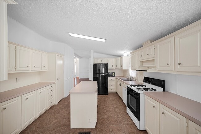 Photo - 3614 College St