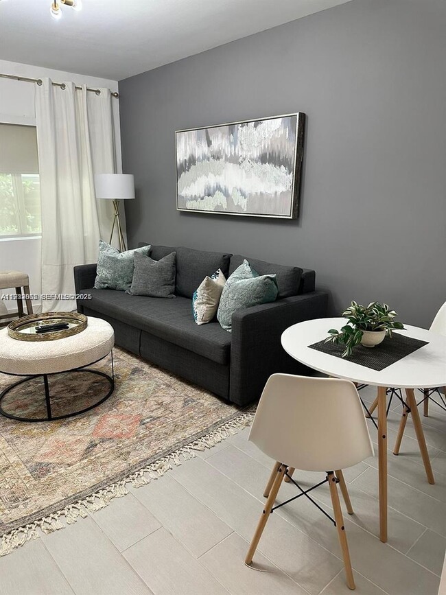 Photo - 740 Meridian Ave Unit 13