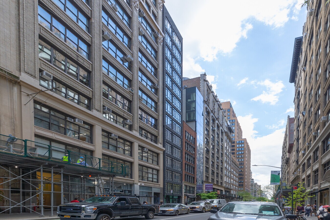 Photo - 128 W 26th St