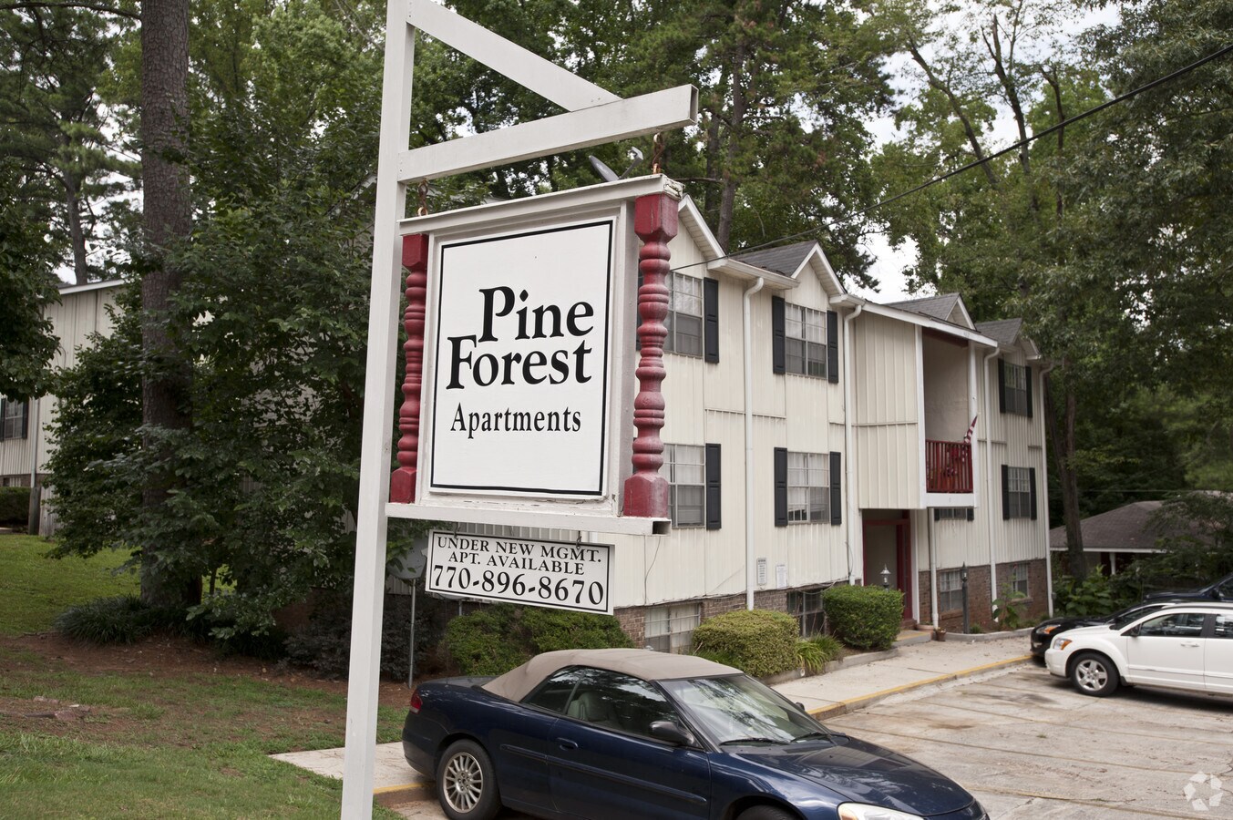 Photo - Pine Forest Apartments