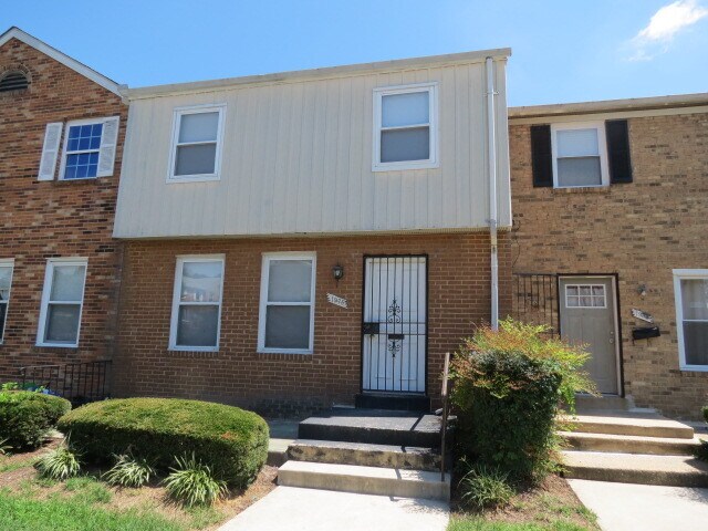 Photo - 1975 Addison Rd S Townhome