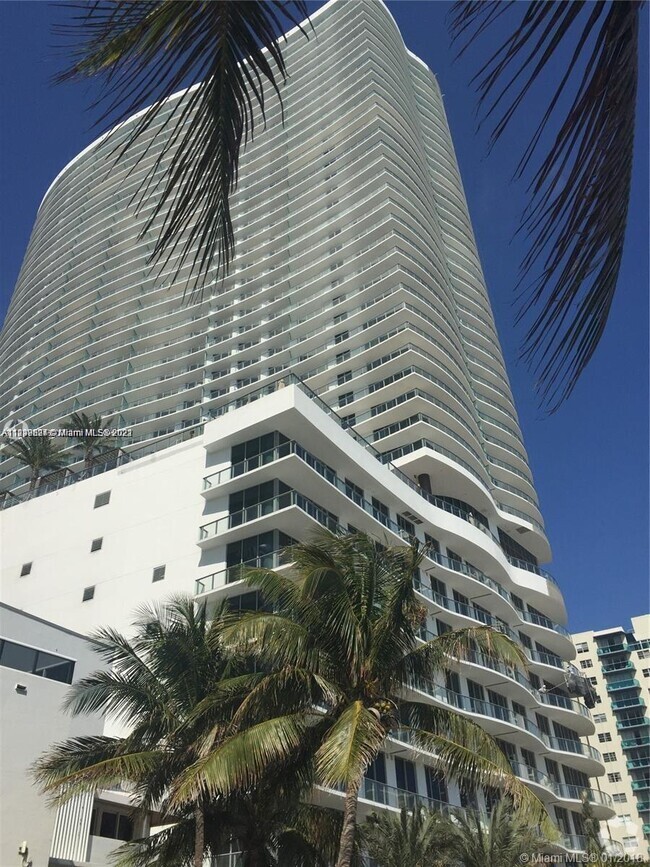 Building Photo - 4111 S Ocean Dr Unit 1004 Rental