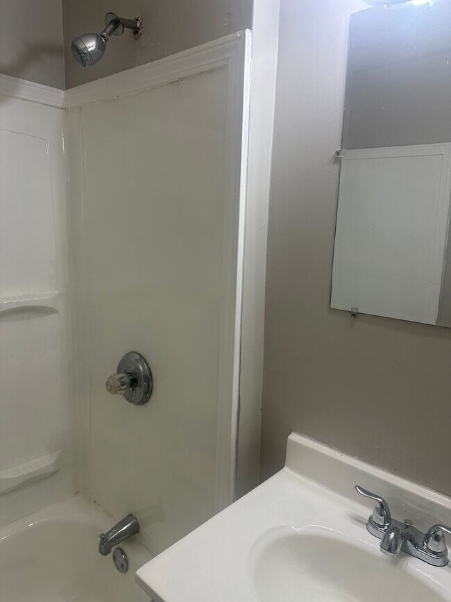 Photo - 338 N Temple Ave Unit 340 N Temple Ave