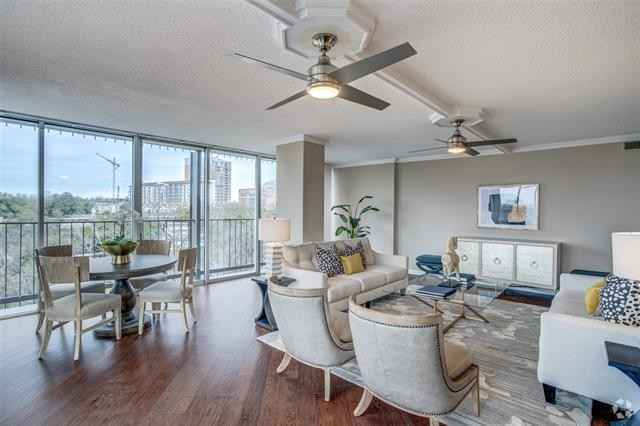 Building Photo - 3310 Fairmount-20412 Unit 20412 Rental