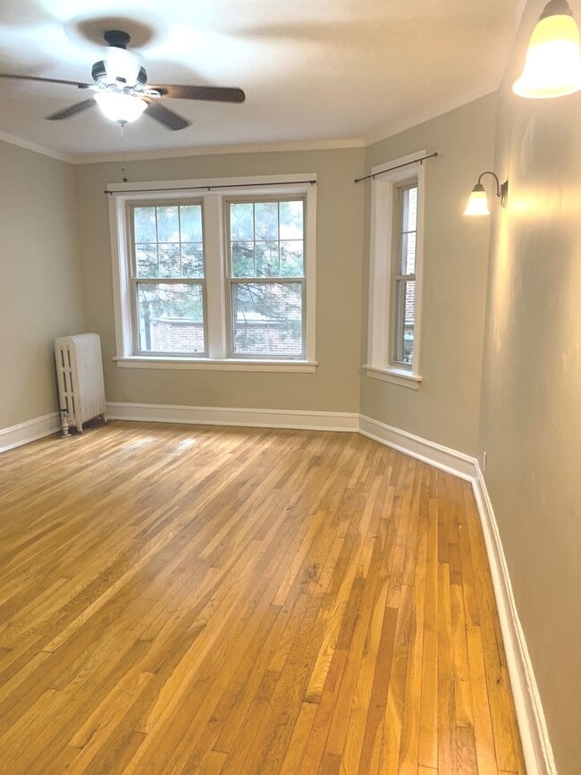 Photo - 832 W Sunnyside Ave Unit 1S