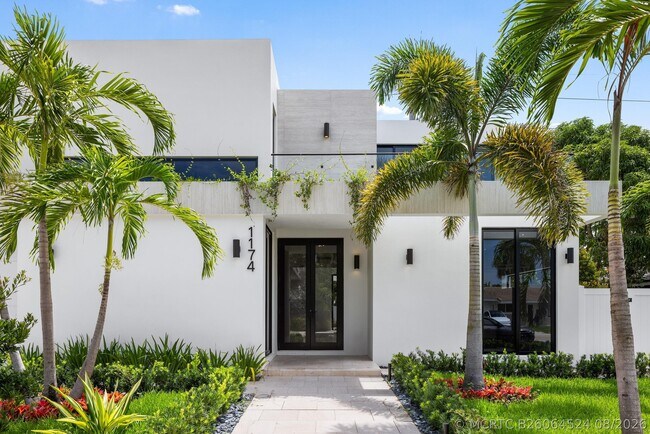 Photo - 1174 SW 9th Ave