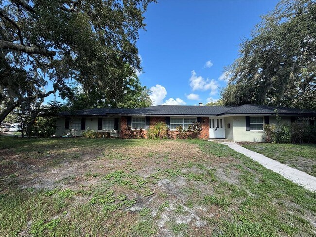 Building Photo - 1205 Winston Rd Rental