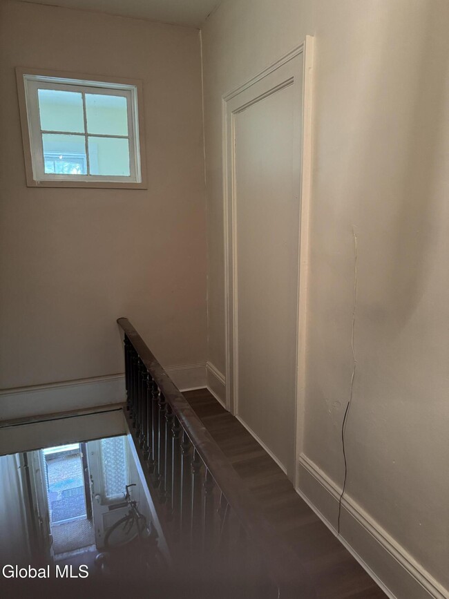 Photo - 305 2nd St Unit 2nd floor