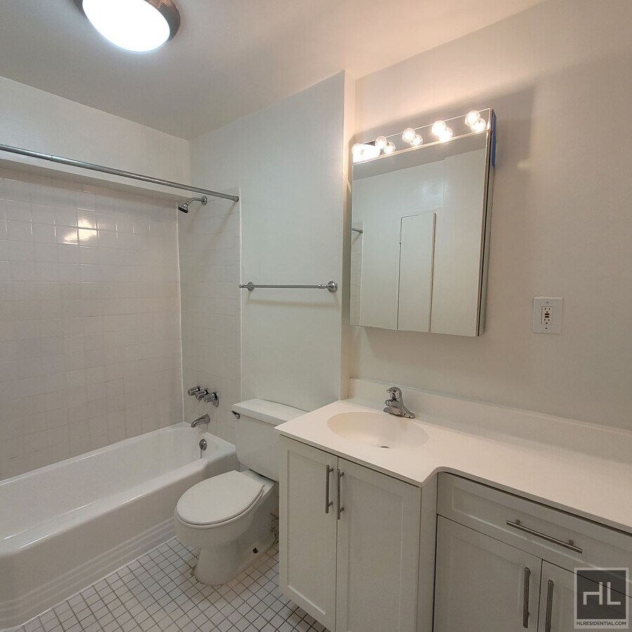 Photo - EAST 36 STREET Unit 8E