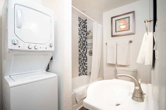 Photo - 1333 E Thomas Rd Unit 113